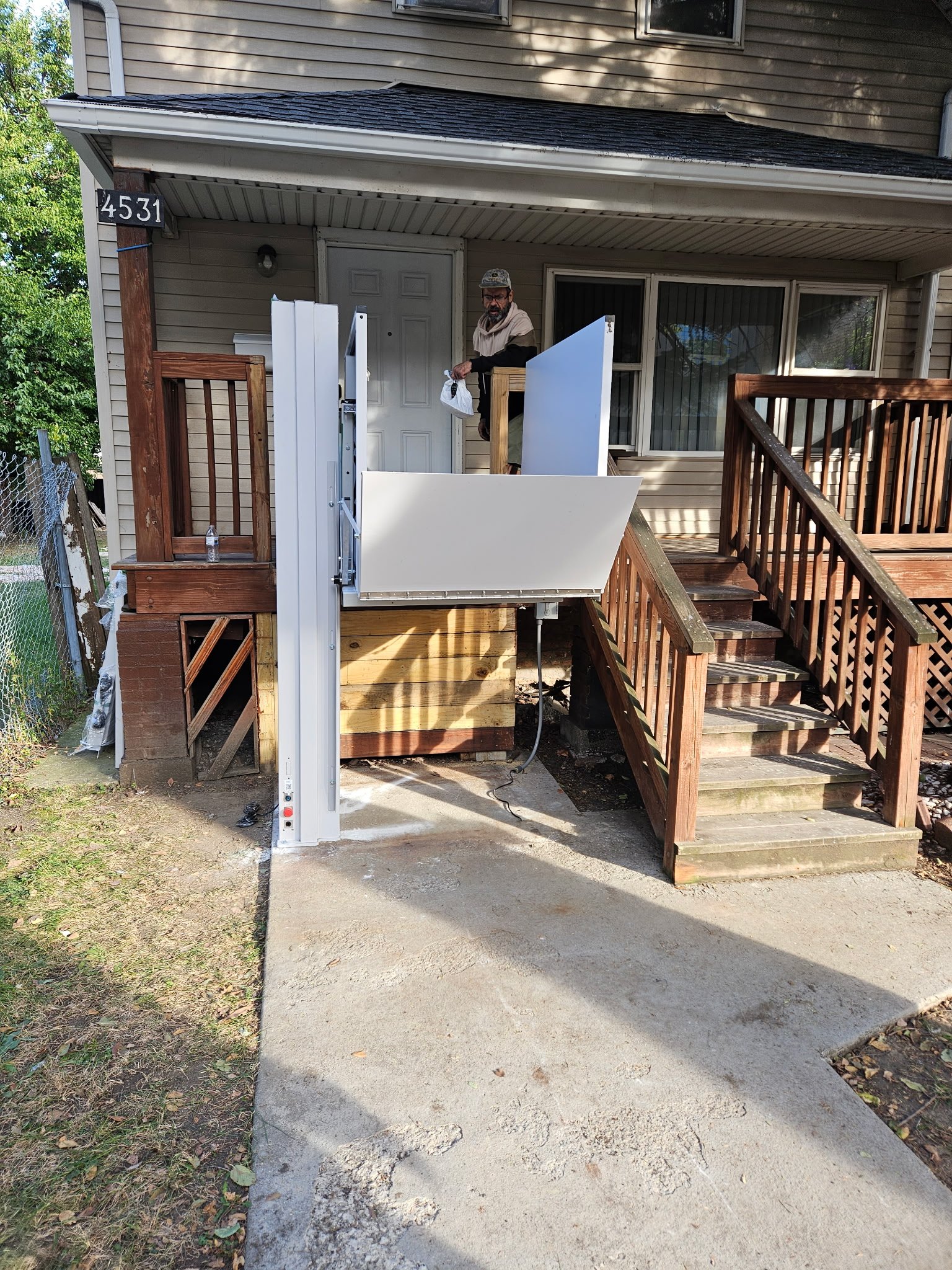 Vertical Platform Lift